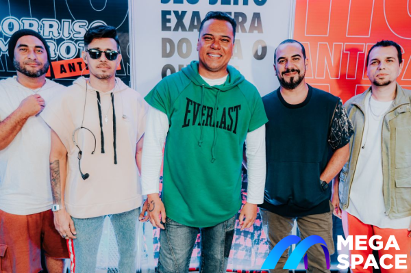 Show da turnê “Sorriso Maroto – As Antigas” já é sucesso em MG